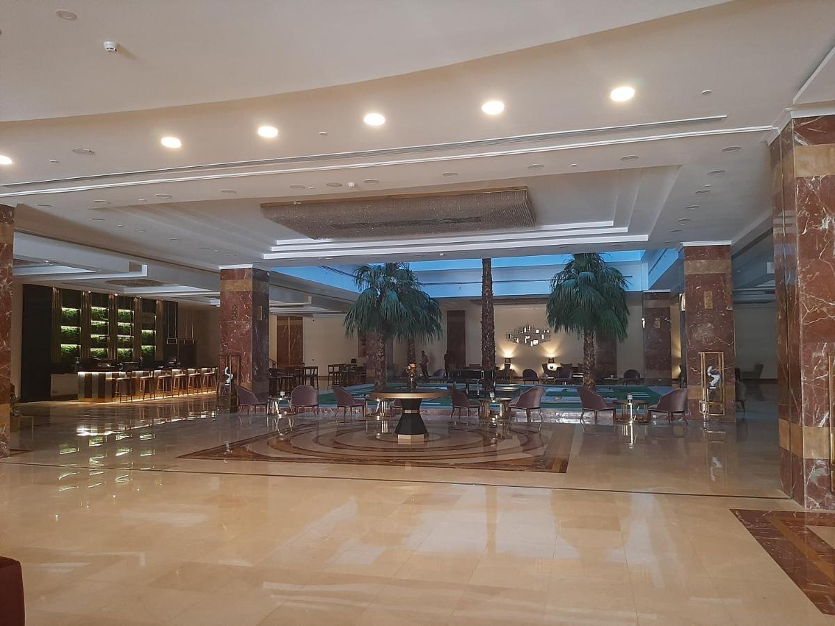 Tolip Gardens Hotel ไคโร ภายนอก รูปภาพ The lobby of the hotel